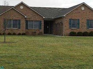 1954 Wilshire Ln NW, Lancaster, OH 43130