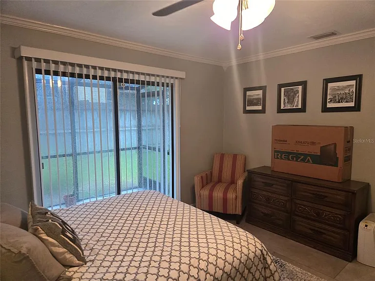 7605 SW 7th Pl — Photo 14