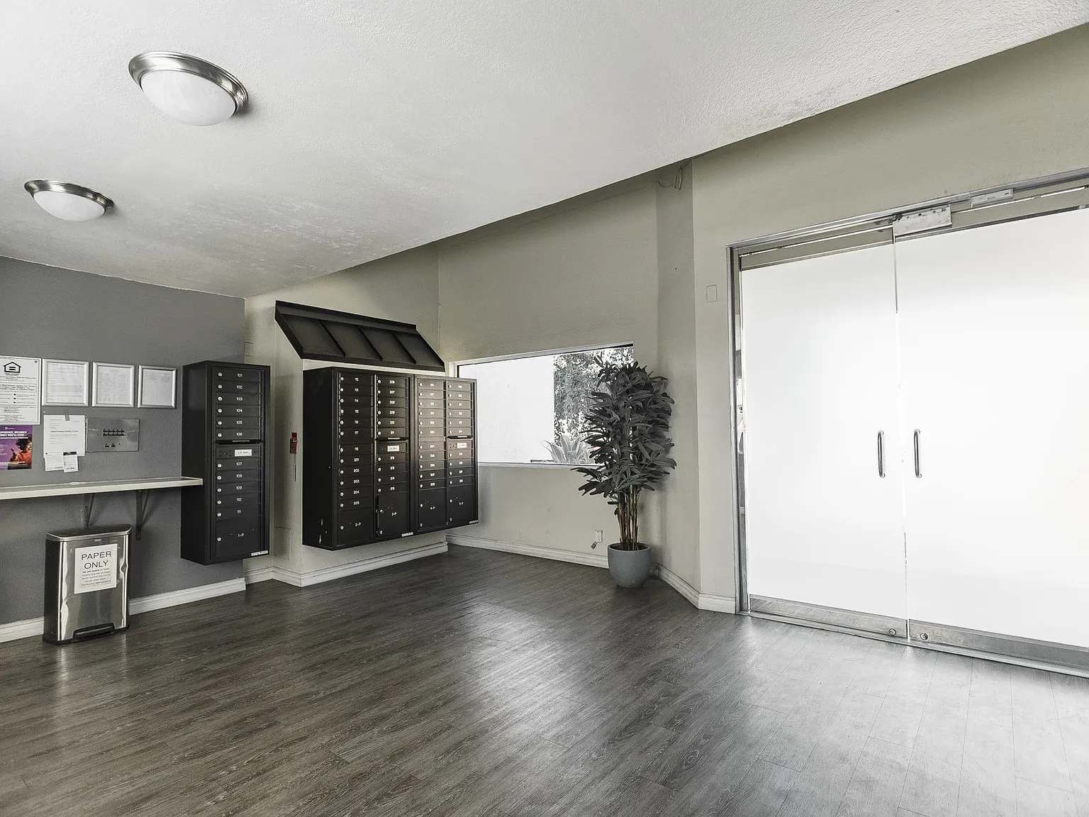 6310 Sylmar Ave — Photo 4