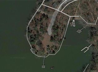 496 Willow Cove Rd, Clover, SC 29710