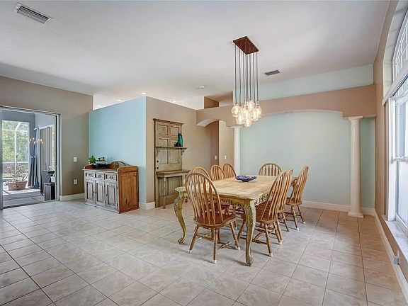 3rd image of 11803 Tall Elm Ct