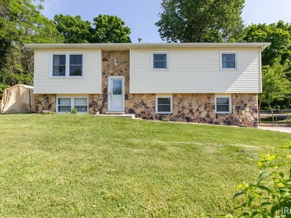 4550 N Deer Park Dr, Bloomington, IN 47404