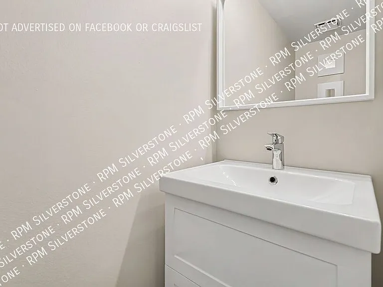452 Farmridge Ct — Photo 19