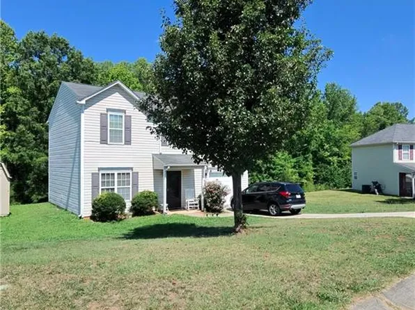 626 Bentley Ln, Burlington, NC 27217