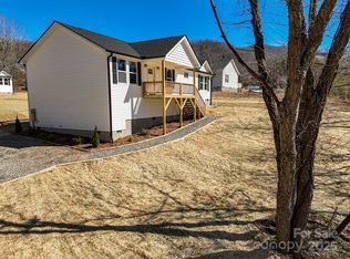 731 Abel Rd, Canton, NC 28716