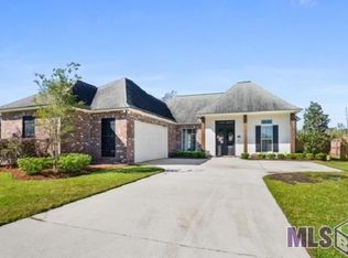 16537 Parker Place Dr, Prairieville, LA 70769