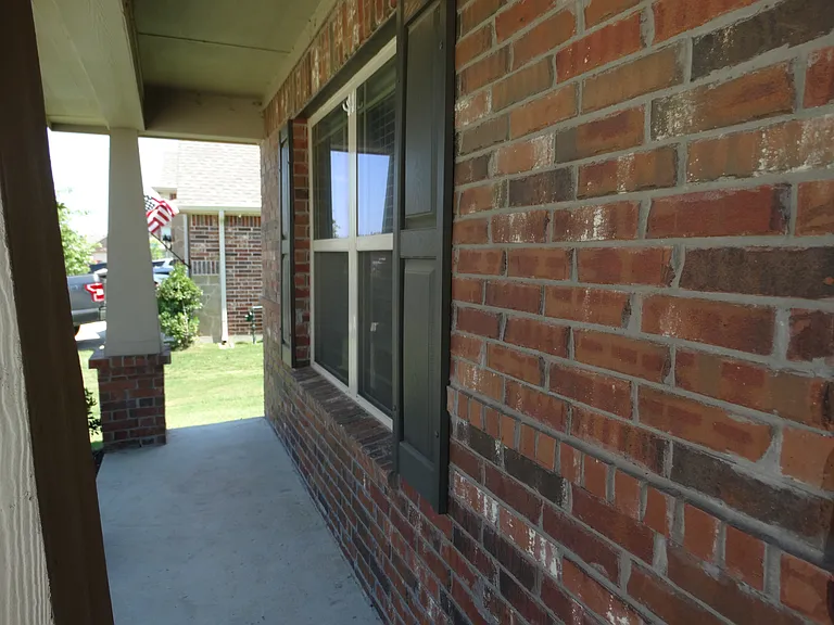 4532 Frost Ave — Photo 3