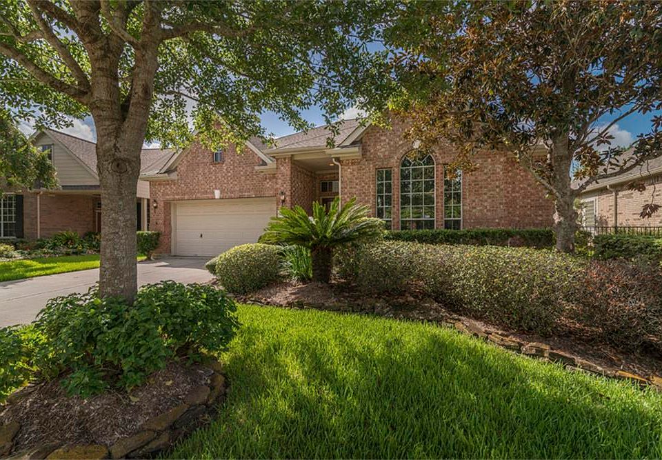 1st image of 2325 S Lago Vista Dr