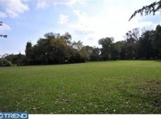 1125 Ginkgo Ln, Gladwyne, PA 19035