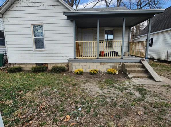 1832 S Renfro St, Springfield, IL 62703