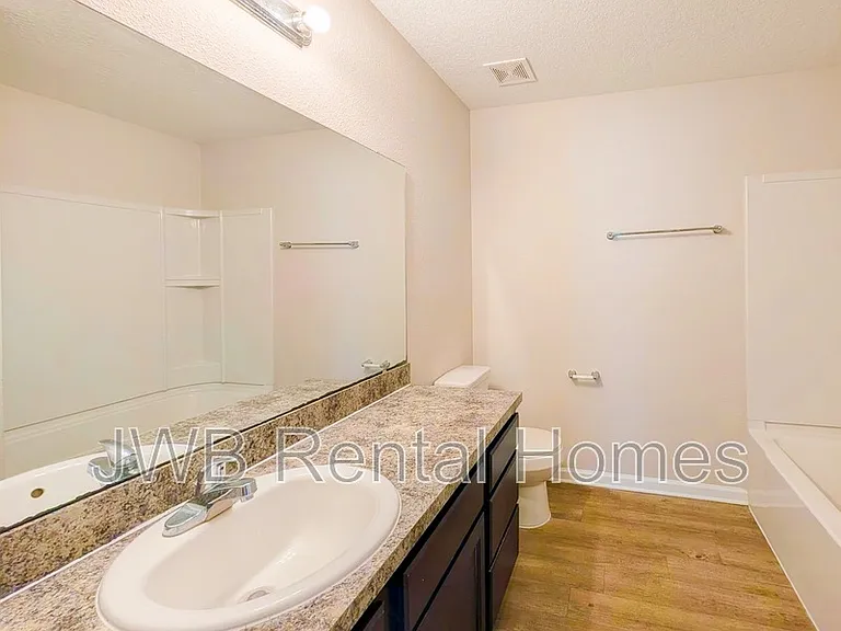 156 Odell St — Photo 10