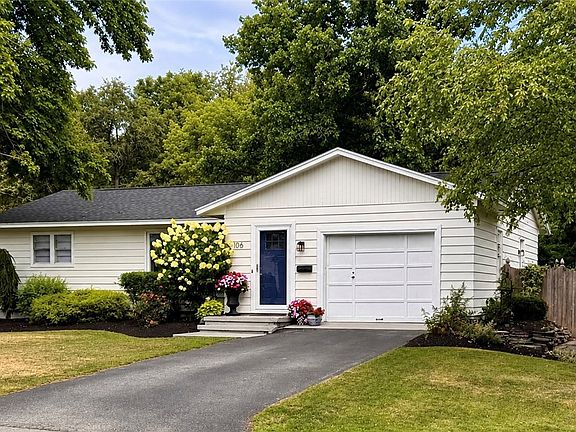 3rd image of 106 Belleview Dr