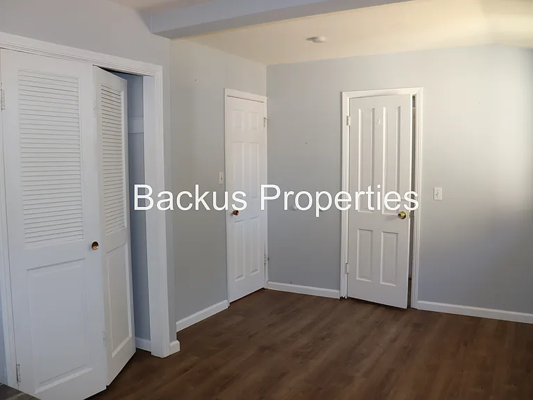 11585 McCarthy Rd — Photo 18