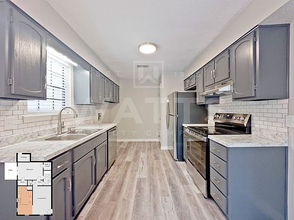 5th image of 1934-1940 Harrison Dr #100-A