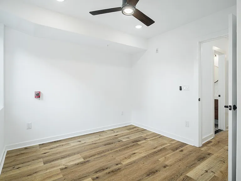 1701 S 24th St #1 — Photo 20