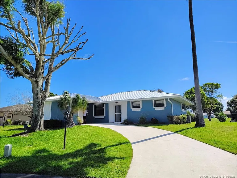 SE Sea Island Way — Photo 73