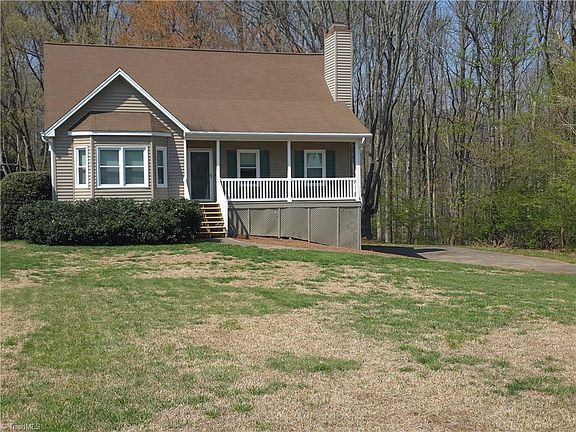 2nd image of 1113 Ridgecliff Dr