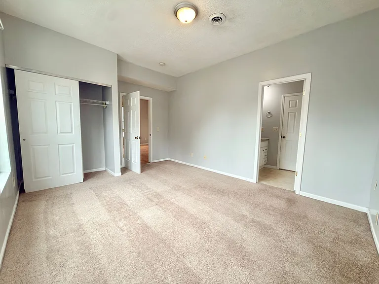 3254 Berwyn Pl #2 — Photo 10