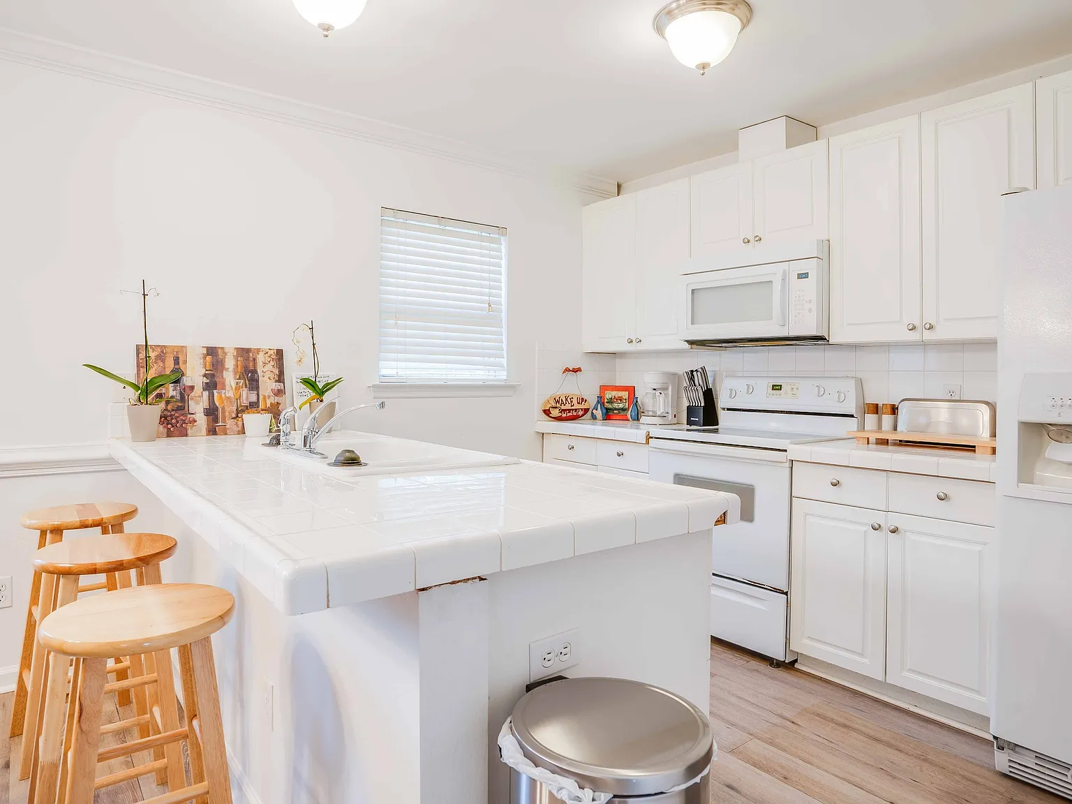 108 Westminster Drive - A — Photo 3