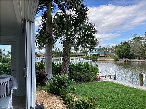 4th image of 1910 Gulf Shore Blvd N APT 112