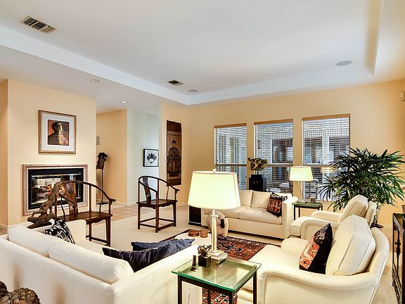 4th image of 37 Campden Cir