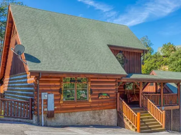 1824 Panther Path Way, Sevierville, TN 37876