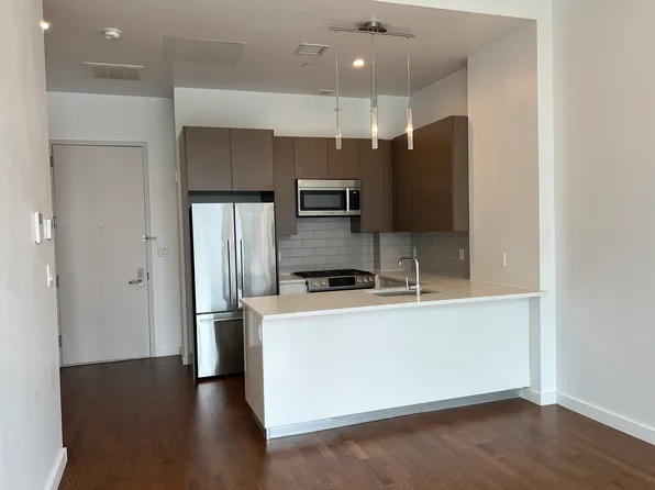 27-17 42nd Road image 7 of 14