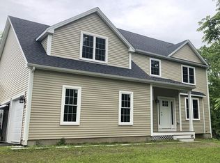 23 Floral St, Shrewsbury, MA 01545