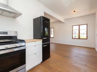7716 Rosewood Ave, Los Angeles, CA 90036