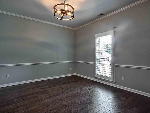 5th image of 376 E Nolley Dr