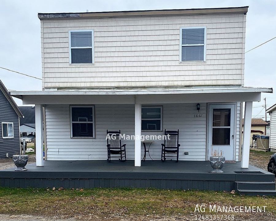 1st image of 7867 Lake Dr