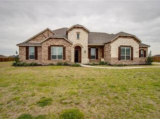 205 Everest Ln, Waxahachie, TX 75167
