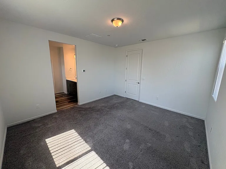 3036 N Parkside St — Photo 6