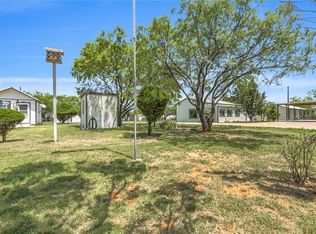 6011 S Lakeside Hills Ct, Granbury, TX 76048