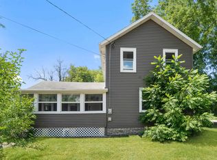 1527 Fox St, Oshkosh, WI 54902