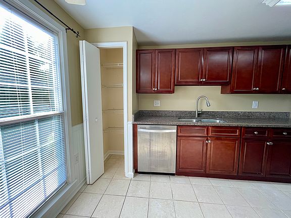 4th image of 5921 Grisby House Ct