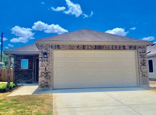 7638 Stud Dr, Elmendorf, TX 78112