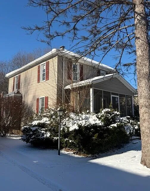 176 S Scott St photo 1