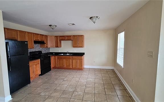 3rd image of 4700 Francis Dr