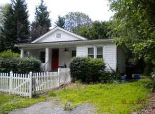 1014 Draper Rd SW, Blacksburg, VA 24060