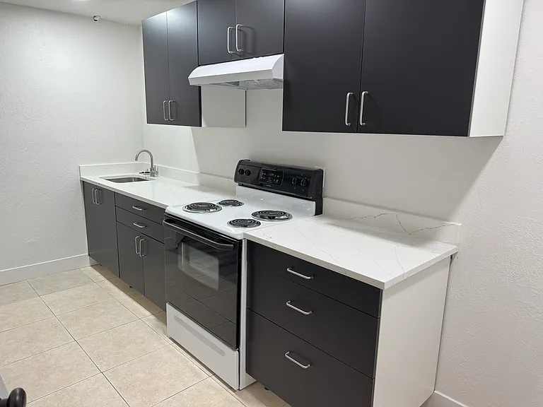 1515 S 1300 E — Photo 12