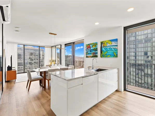 987 Queen St #3514, Honolulu, HI 96814