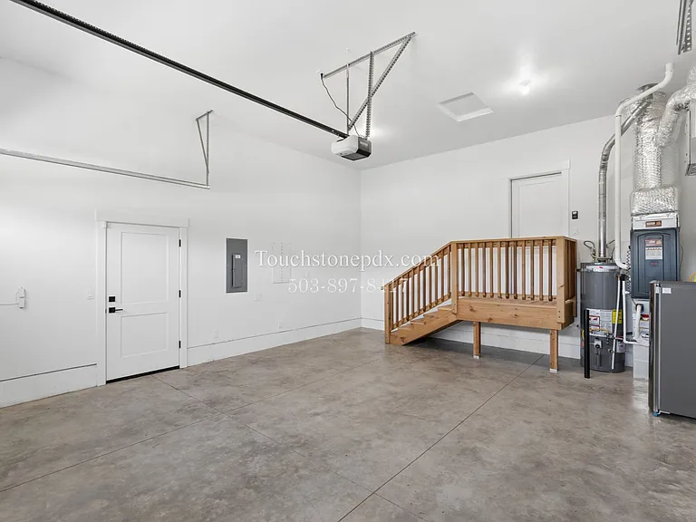 740 Jordan Elizabeth Ave SE — Photo 36