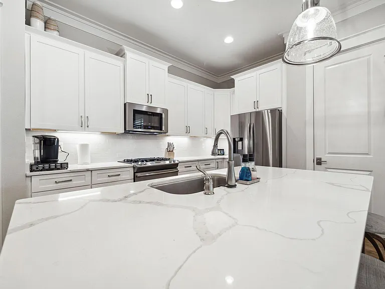 327 Cobalt Ln — Photo 8