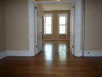 Rented by Urban Ambiance