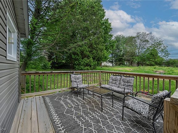 4th image of 3461 Madora Ave