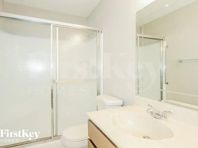 4643 W Mountain View Rd — Photo 10
