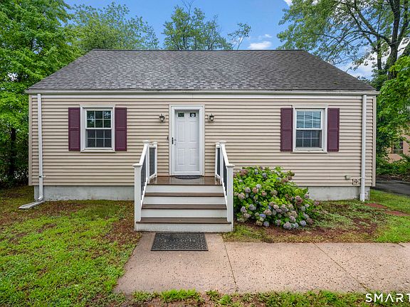 3rd image of 65 Old Windsor Road
