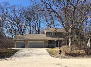 1022 N Lake St, Neenah, WI 54956