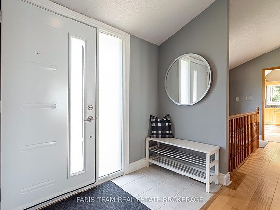 5th image of 3299 Shoreview Dr